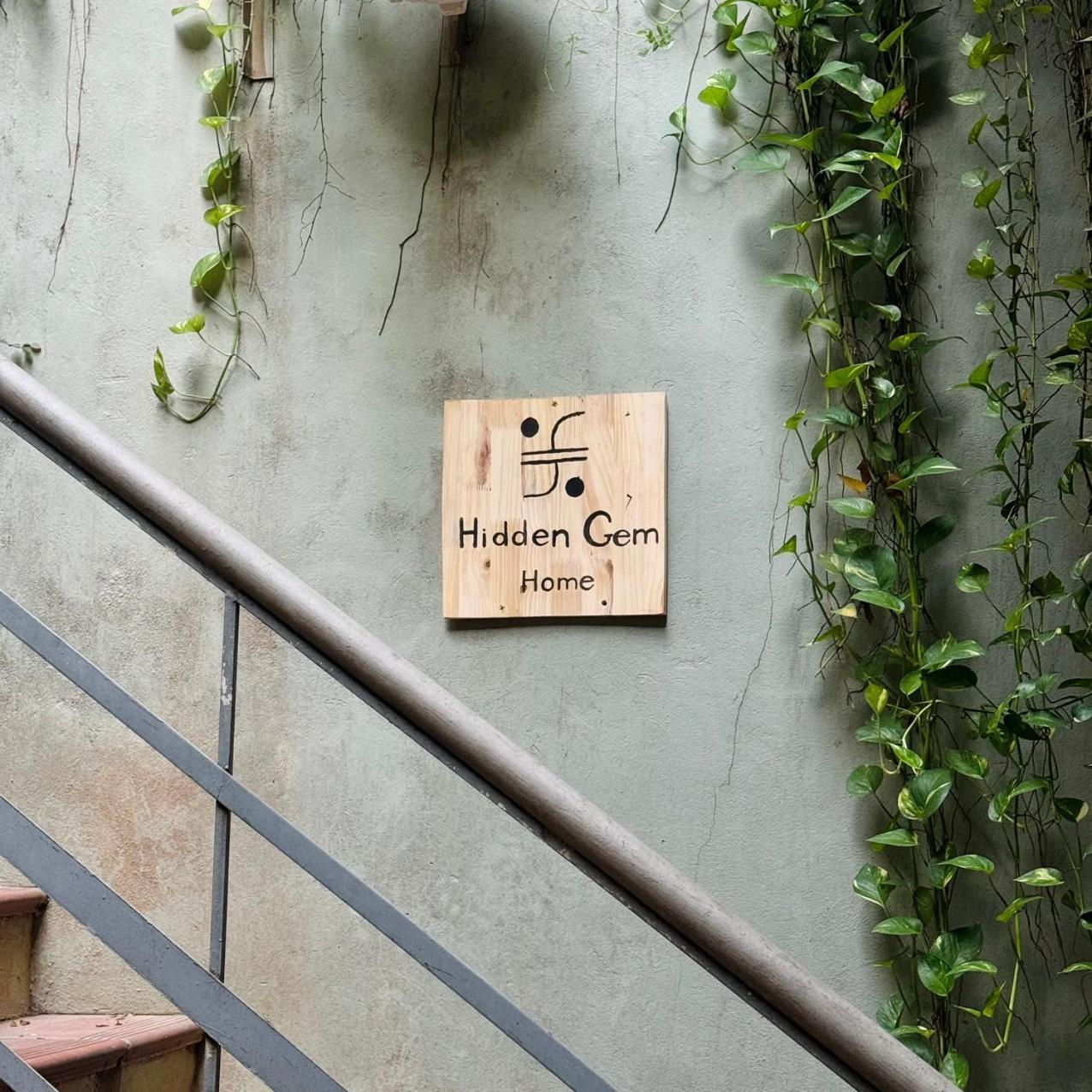Hidden Gem Homestay 2 Hanoi Eksteriør billede